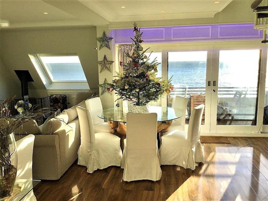 The Luxury Beach Property - Oceanbreeze Сендгейт Екстериор снимка